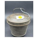 VINTAGE TIN JELLO MOULD WITH COVER