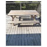 PICNIC TABLE
