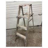 4 FOOT ALUMINIUM STEP LADDER