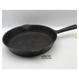 FINDLAY CAST IRON #8 FRY PAN