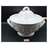 WHITE CERAMIC SOUP TOUREEN