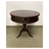 ROUND PEDESTAL TABLE