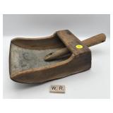 PRIMITIVE WOODEN FEED SHOVEL