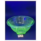 VINTAGE HAZEL-ATLAS RIBBED URANIUM GLASS BOWL