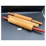 SELECTION OF 3 ANTIQUE WOODEN ROLLING PINS
