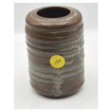 SMALL PEI POTTERY VASE - SIGNED
