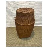 LARGE WOVEN BASKET WITH LID