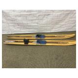 PAIR OF VINTAGE EXCELSIOR 1 WATER SKIS