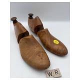 C.S. PIECE COMPANY WOOD SHOE STRETCHERS