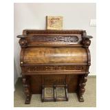W DOHERTY AND CO PUMP ORGAN/ NO STOOL