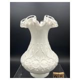 RARE FENTON SILVER CREST SPANISH LACE VASE