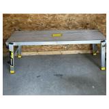 GORILLA LADDER FOLDING 1 STEP PLATFORM
