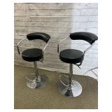 PAIR OF MODERN BAR STOOL