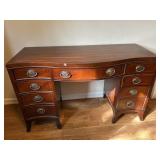 MAHOGANY 9 DRAWER DESK