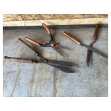 3 PAIRS OF HEDGE TRIMMERS