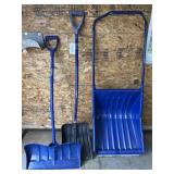 2 SNOW SHOVELS AND SNOW SCOOP