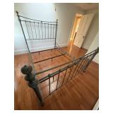 IRON METAL QUEEN SIZE BED FRAME