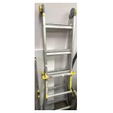 FOLDING EXTENSION LADDER12 FOOT EXTENDED