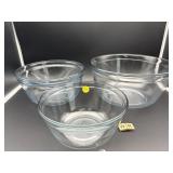 SET OF ANCHOR HOCKING MIXING BOWLS