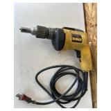 DEWALT DRYWALL SCREW GUN