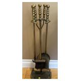 4 PIECE FIRE PLACE TOOL SET