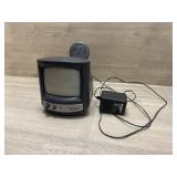 VTG Radio Shack Travel TV w/ Antenna