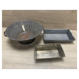 (2) VTG Enamel Colander & Pan w/ Baking Pan