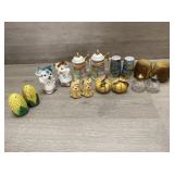 (8) VTG Salt & Pepper Shaker Sets