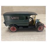 1920 White Van Metal Model
