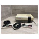 1985 NES-001 Nintendo Entertainment System