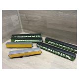 (6) Unmarked HO Train Cars