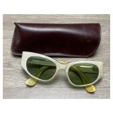 Vtg Sunglasses & Case -