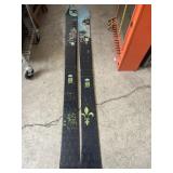 Pair Rossignol Snow Skis RA8SN01 SNW3A80
