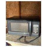 Hamilton Beach 1000 Watt Microwave - Tested &
