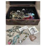 Well Travel Mini Suitcase Jewelry Box