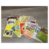 (33) Pokï¿½mon Cards Basic and Holos