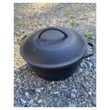 Lodge 5qt Cast Iron Dutch Oven With Lid - USA