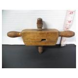 BEAUTIFUL ANTIQUE WOODEN THREADING TOOL