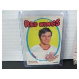 1971-72 OPC MARCEL DIONNE ROOKIE CARD