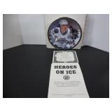 WAYNE GRETZKY LTD EDITION HOCKEY COLLECTOR PLATE