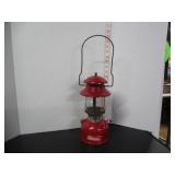 VINTAGE COLEMAN 200T-66 LANTERN