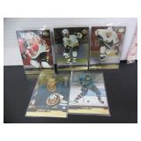 5 GOLD UPPERDECK ROOKIES