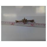 10 KT GOLD CANADIAN PIN