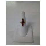 10 KT GOLD RING, MARQUISE RUBY