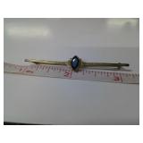 10 KT BAR PIN WITH SAPPHIRES