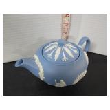 1956 WEDGEWOOD JASPERWARE TEAPOT