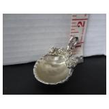 STERLING SILVER OYSTER SHELL RING HOLDER