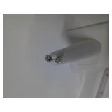 DIAMOND AND 14 KT WHITE GOLD STUD EARRINGS