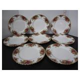 8-ROYAL ALBERT OLD COUNTRY ROSES 8.25' PLATES