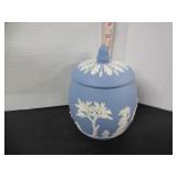 WEDGEWOOD JASPERWARE BISCUIT BARREL WITH LID